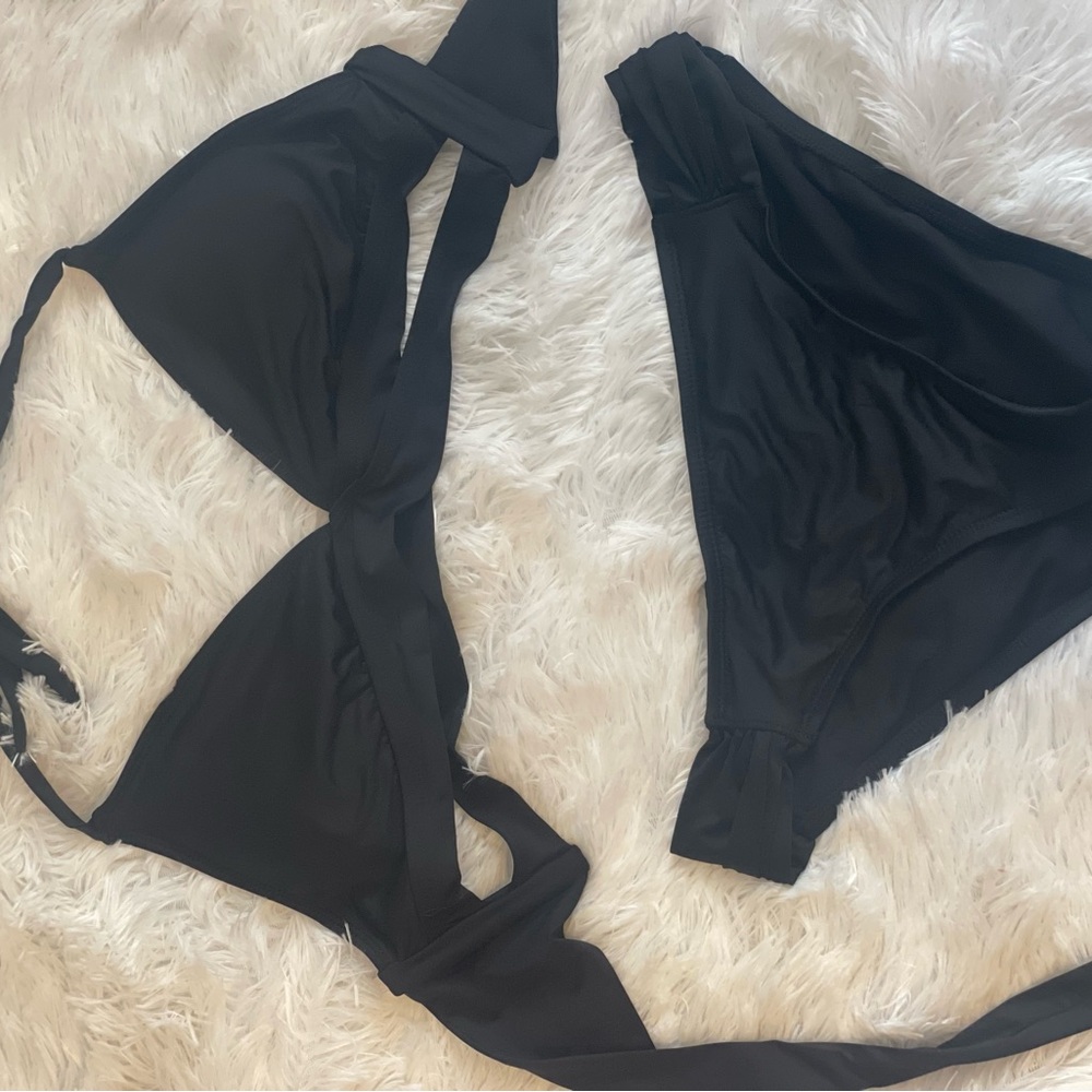 Elegant Black Bikini Set